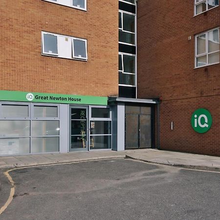Iq Great Newton House In Ливърпул Екстериор снимка