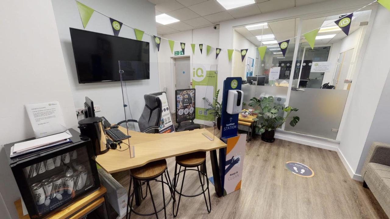 Iq Great Newton House In Ливърпул Екстериор снимка